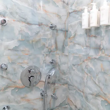 Agias Sofias Luxury דירה *